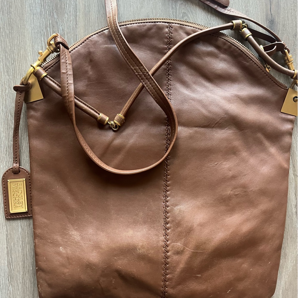 Badgley Mischka leather purse